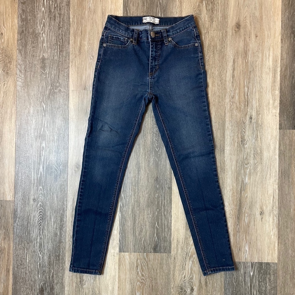 FREE PEOPLE Blue Skinny Jeans Size 25